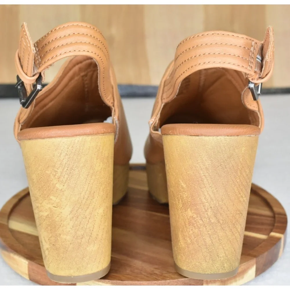Universal Thread Watson Women Sz 7 Tan Platform Slingback Closed Toe Block Heel